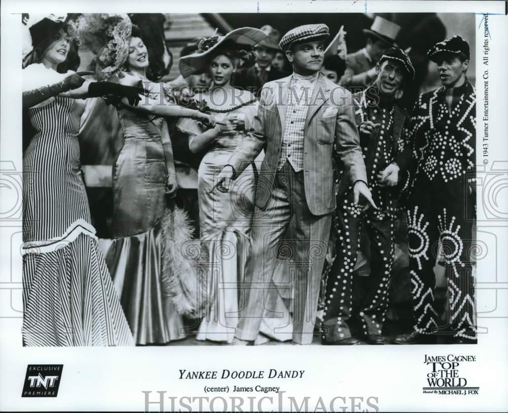 1943 Press Photo James Cagney tries to dance in a scene from Yankee Doodle Dandy