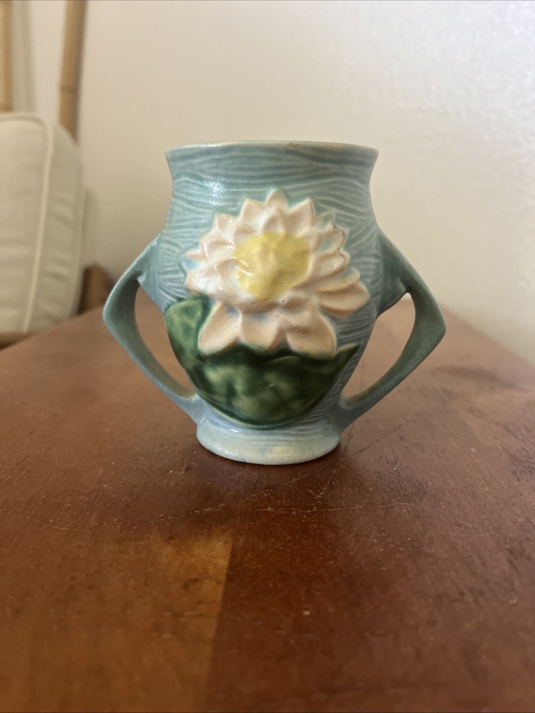 Roseville Art Pottery Water Lily