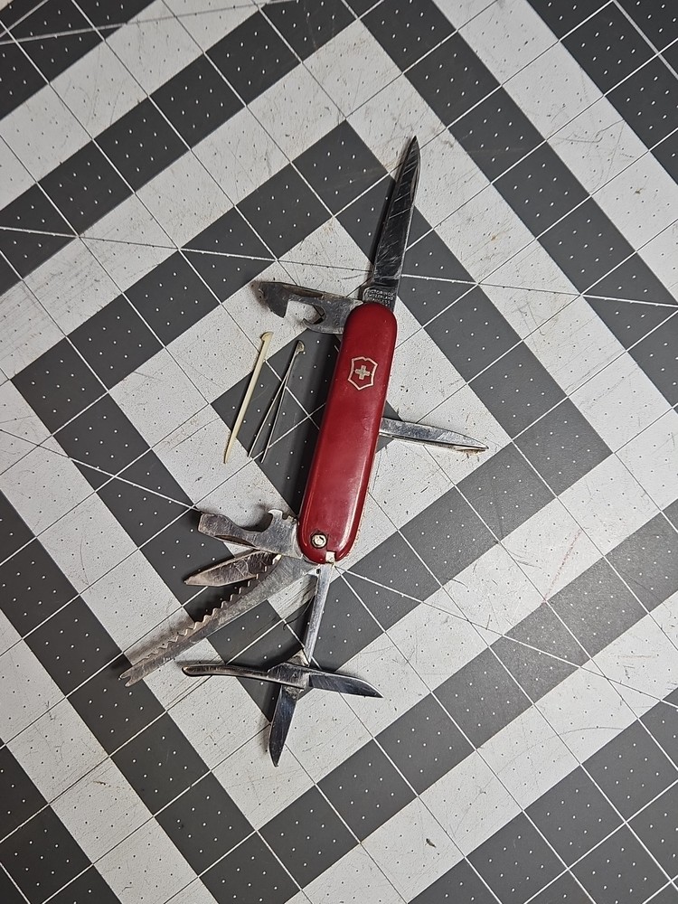 Victorinox Swiss Army Knife Multi-Tool Officer Model Fair