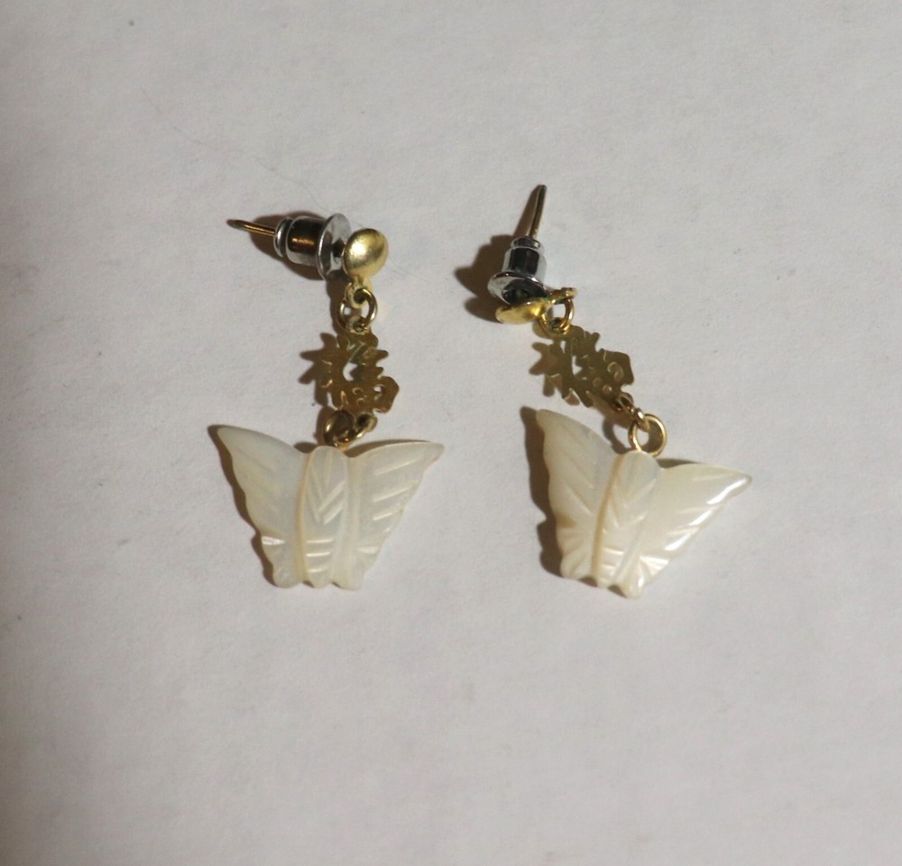 Vintage Ivory Butterfly Stud Earrings with Elegant Floral Detailing
