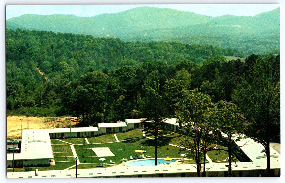 Asheville North Carolina Howard Johnson's Motor Lodge Vintage Photo Postcard
