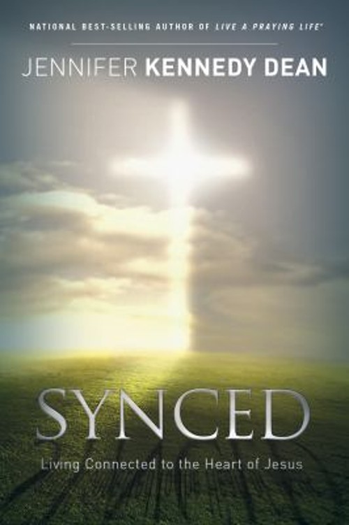 Synced : Living Connected to the Heart of Jesus Paperback JennifeFree US Delivery | ISBN:1596694661