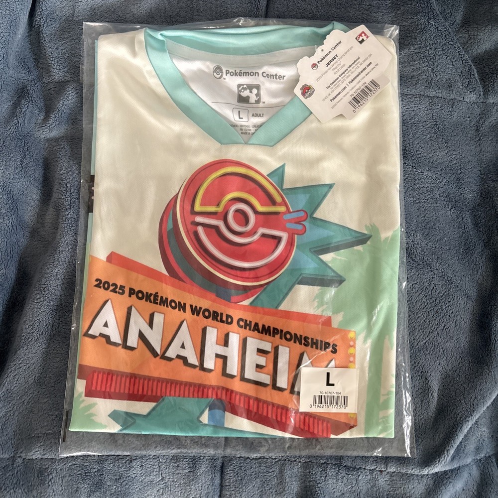 Pokemon Center World Championships 2025 Pikachu Exclusive Jersey L