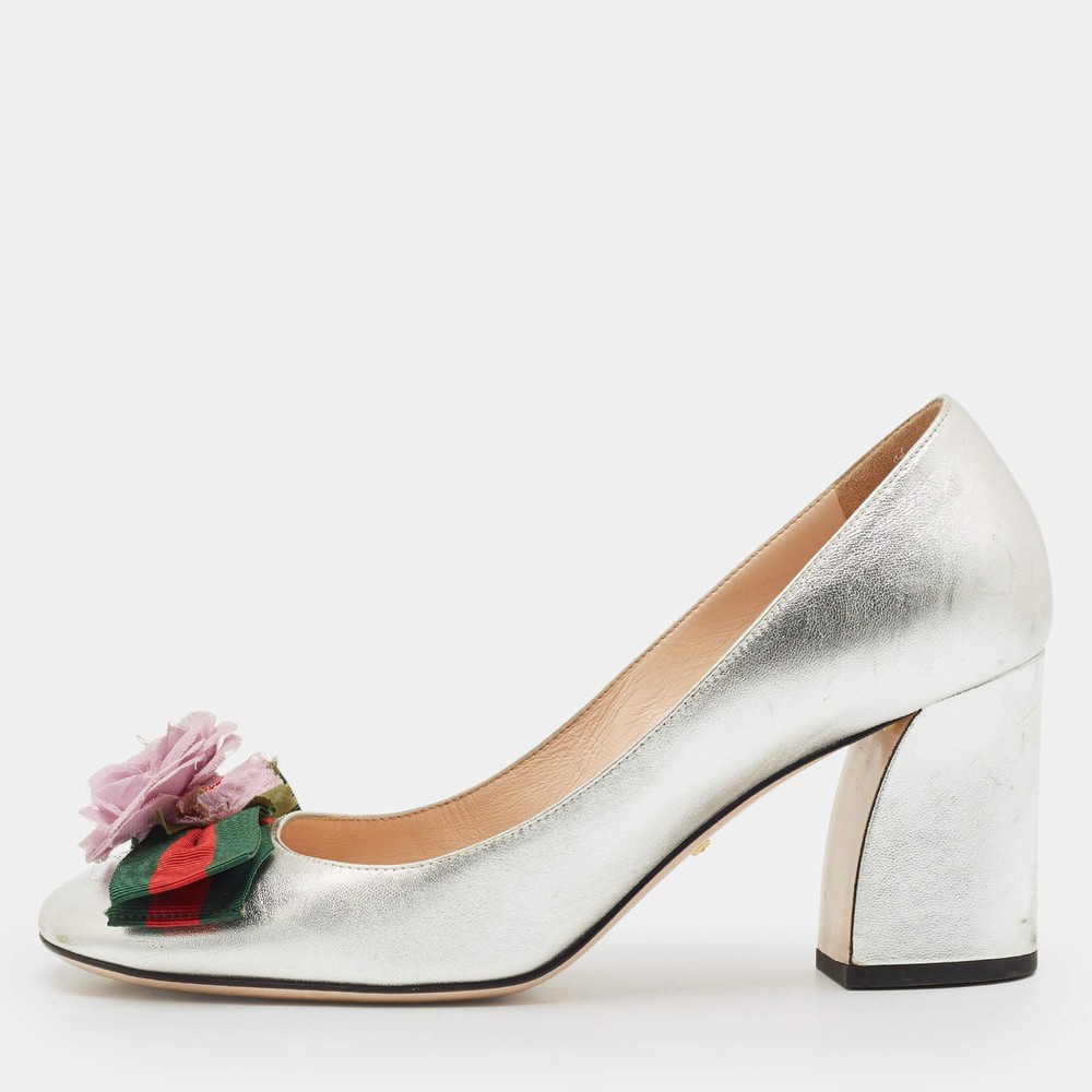 Gucci Metallic Silver Leather Web Bow Rose Detail Pumps Size 40