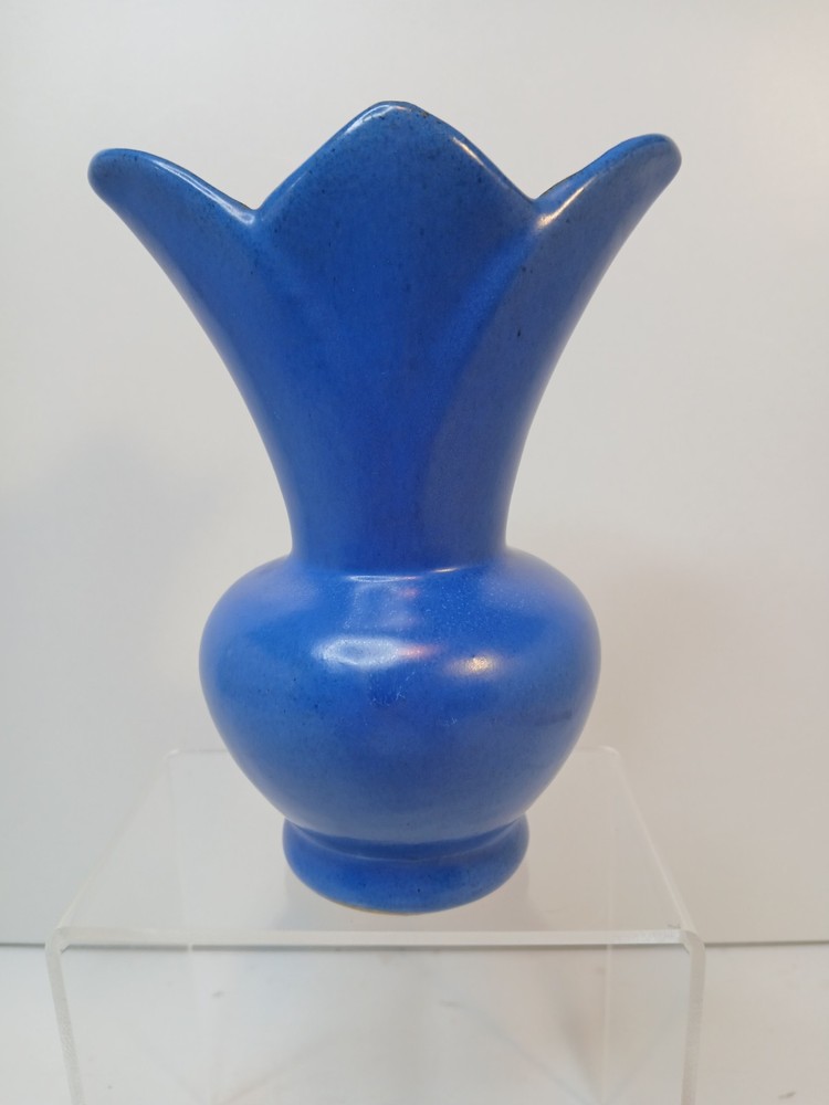 CAMARK Art Deco Pottery Matte Blue Vase 5 3/4