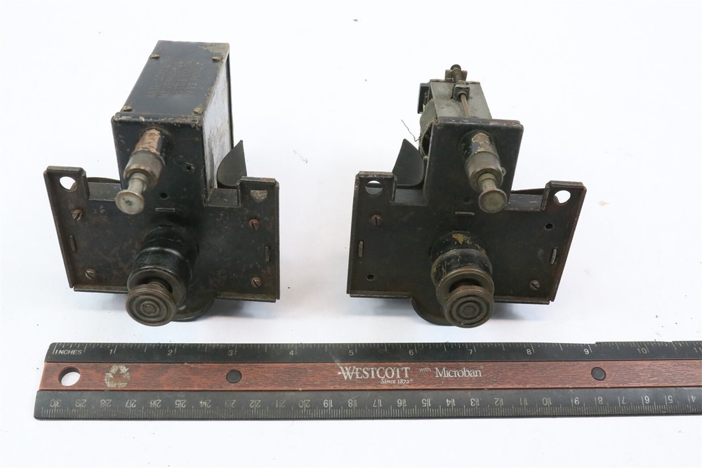 VINTAGE ANTI-STALL CO. 6-8 VOLT ANTI STALL SWITCHES LOT OF 2 1 GOOD 1 FOR PARTS