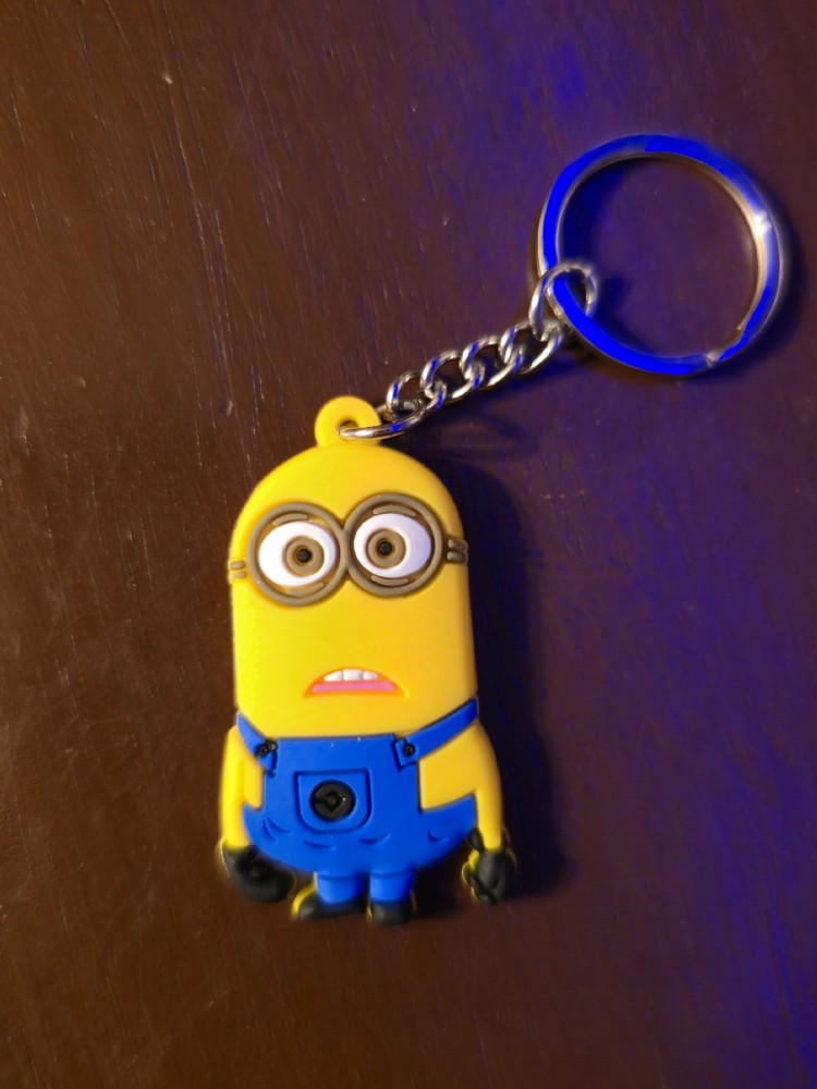 Minions Yellow/Blue Plastic Figure Keychain w/ Detachable Silver Metal Keyring