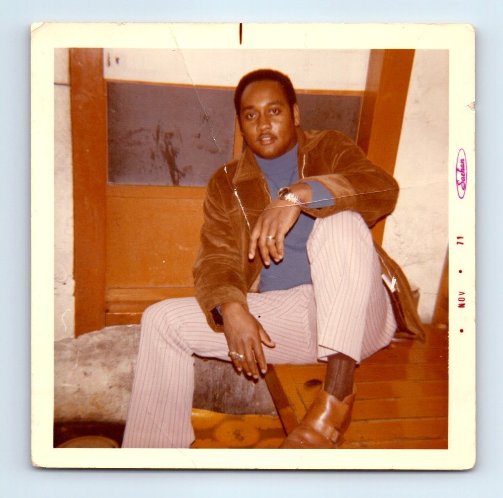 Old Vintage Square Color Photo BLACK AFRICAN AMERICAN MAN PINK PANTS 1971