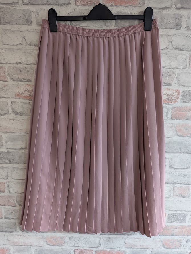 Vintage St Michael Long Pleated Skirt Size 16 in Antique Rose Pink for Spring Summer