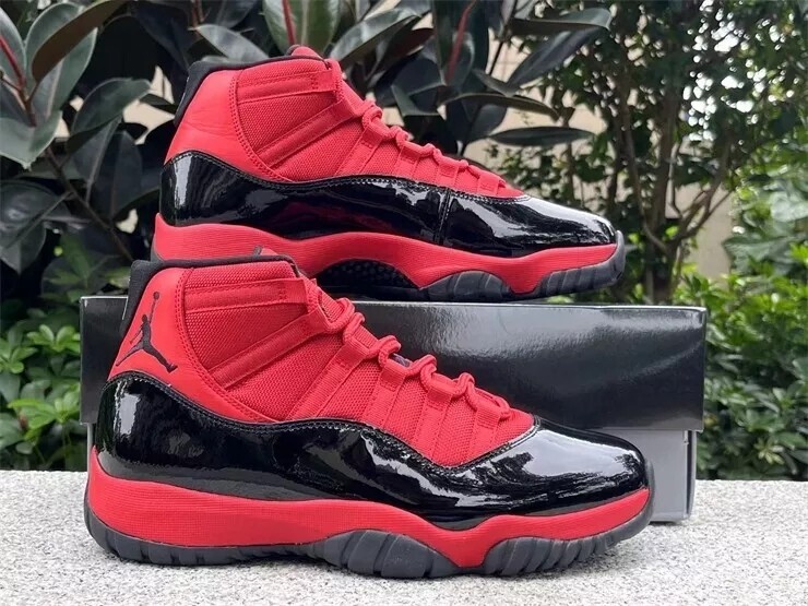Air jordan 11CT8012-600 
