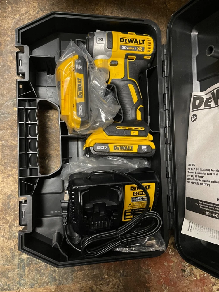 DEWALT 20V MAX Cordless Drill Driver Kit with Brushless Motor - DCD777  