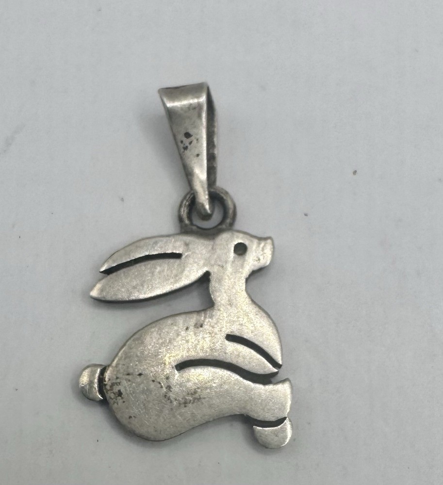 Vintage Sterling Silver 925 Taxco Mexico Bunny Rabbit Pendant Charm. 1.63 Grams