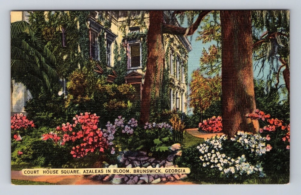 Brunswick GA- Georgia, Court House Square, Azaleas In Bloom, Vintage Postcard