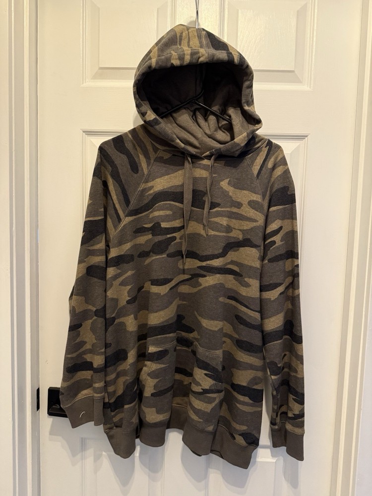 Torrid Camo Pullover Hoodie Size 2