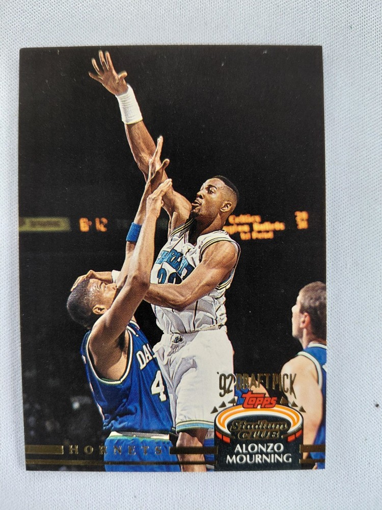 1992-93 Topps Stadium Club - Alonzo Mourning #297 (RC)
