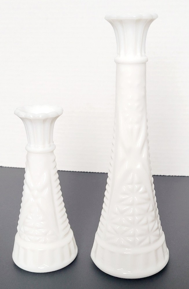 Vintage Anchor Hocking Stars And Bars Milk Glass Bud Vase Set