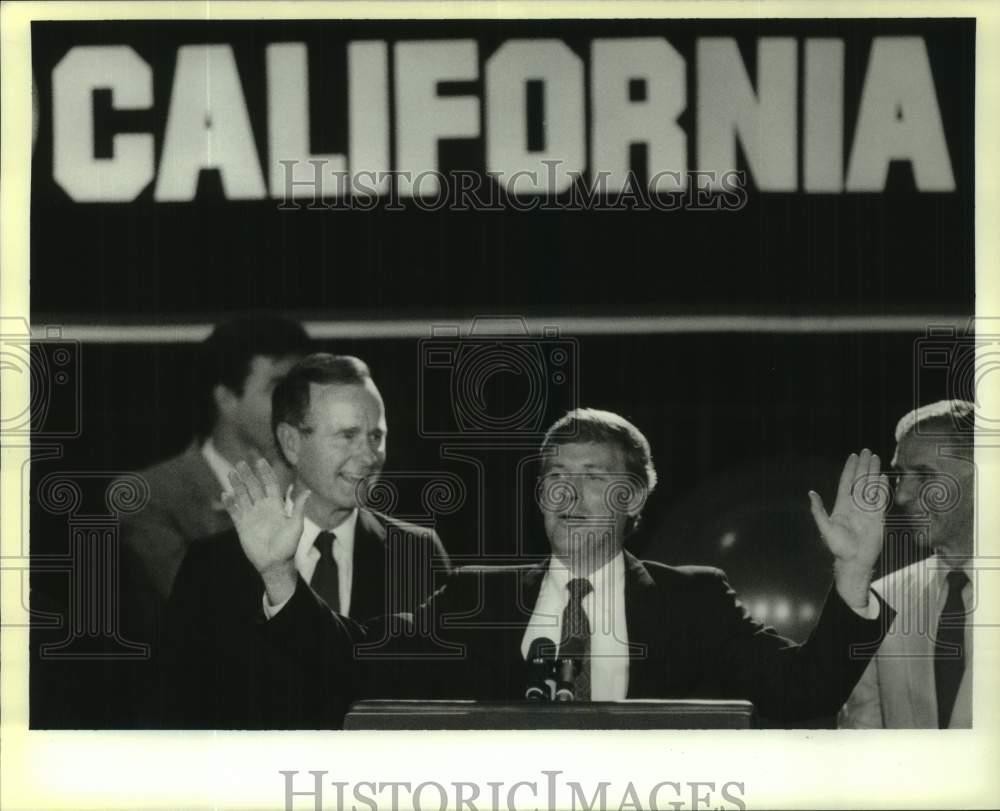 1988 Press Photo George Bush and Dan Quayle at the California Delegation Event