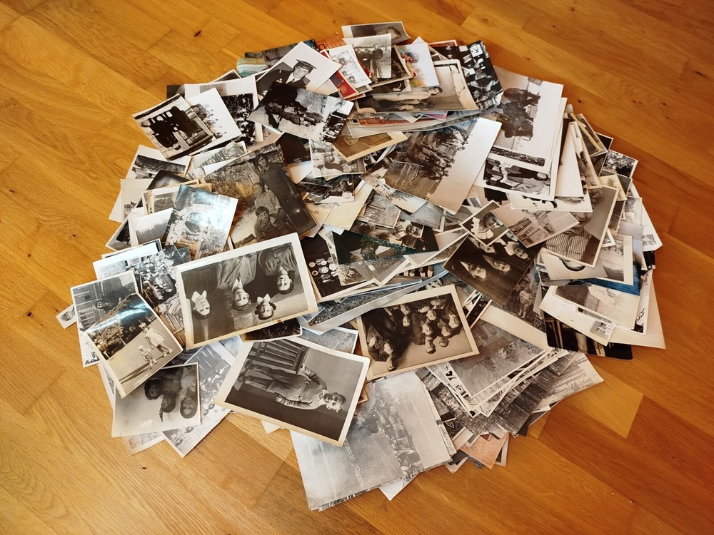 Vintage - Lot 100 pcs. - Random Photos - Black & White - Retro Photos.