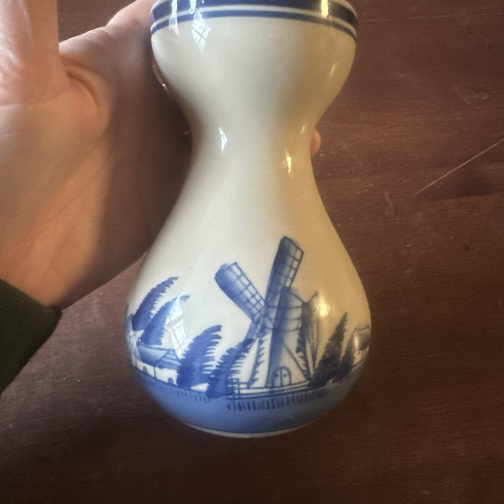 Vintage Ceramic Delft Blue Vase 5.5