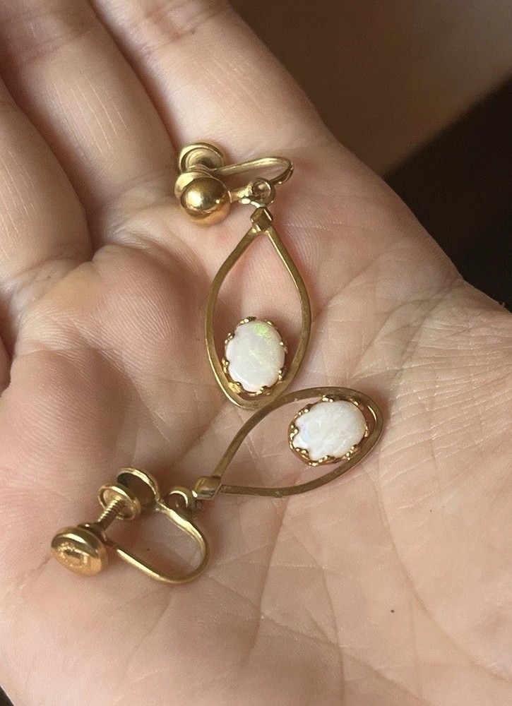 vintage 1/20 12k gold filled genuine opal screwback earrings