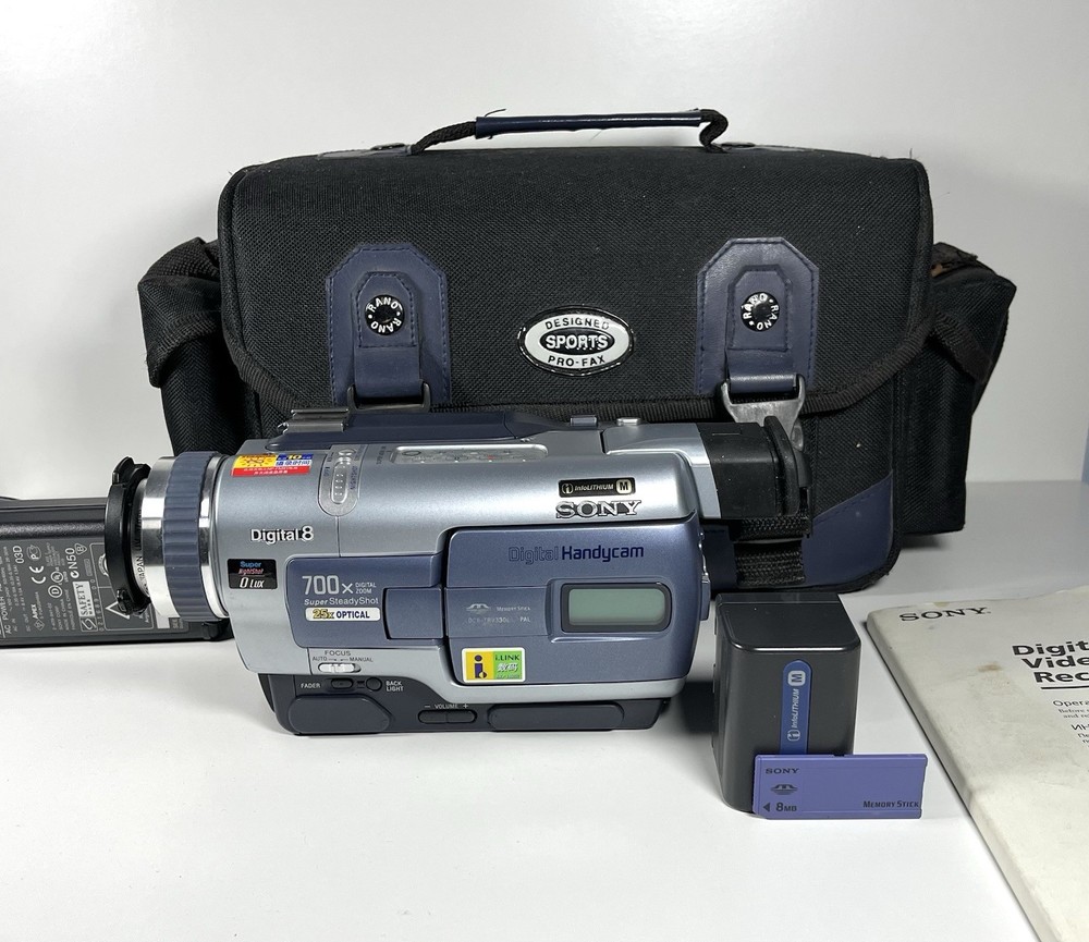 Sony DCR-TRV330E Handycam Hi8 Digital8 Video8 Tape Camcorder Complete Set Tested