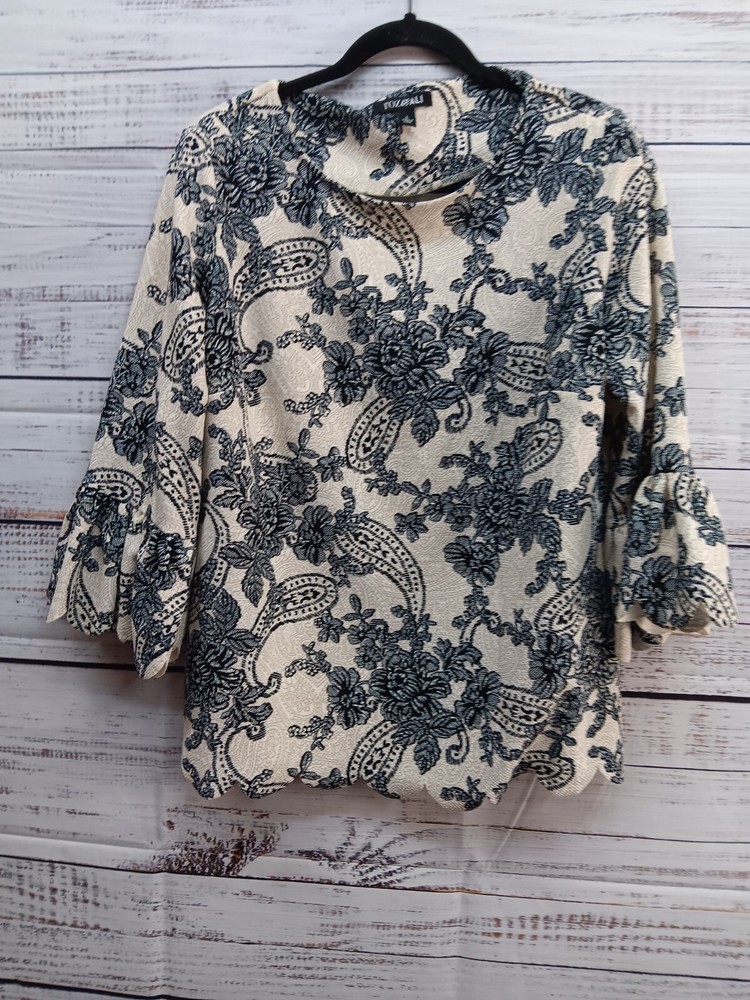 Roz & Ali Floral Blouse Women's Large Ruffle Sleeves Beige Black