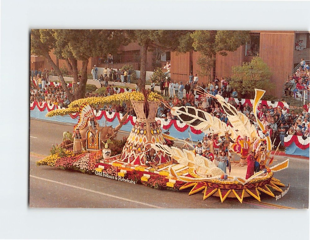 Postcard Odd Fellows and Rebekah's Rose Parade Float