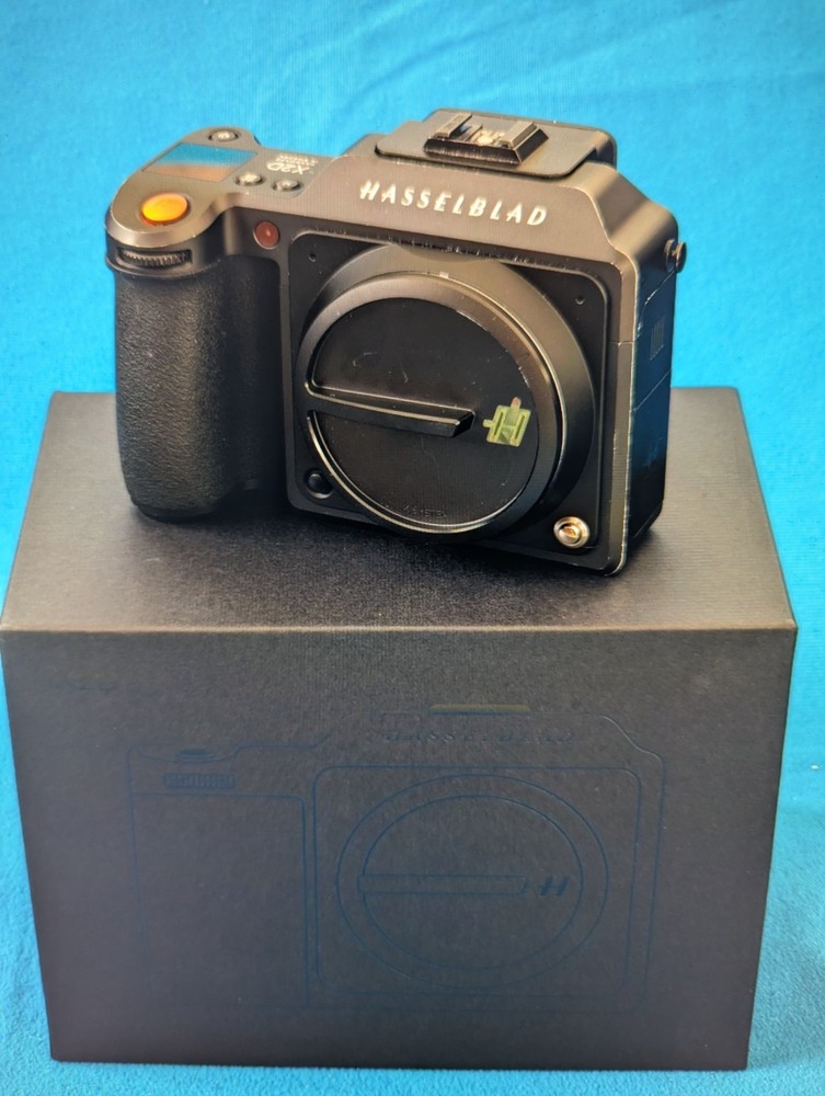 Hasselblad X2D 100C Medium Format Mirrorless Camera Body *USED*
