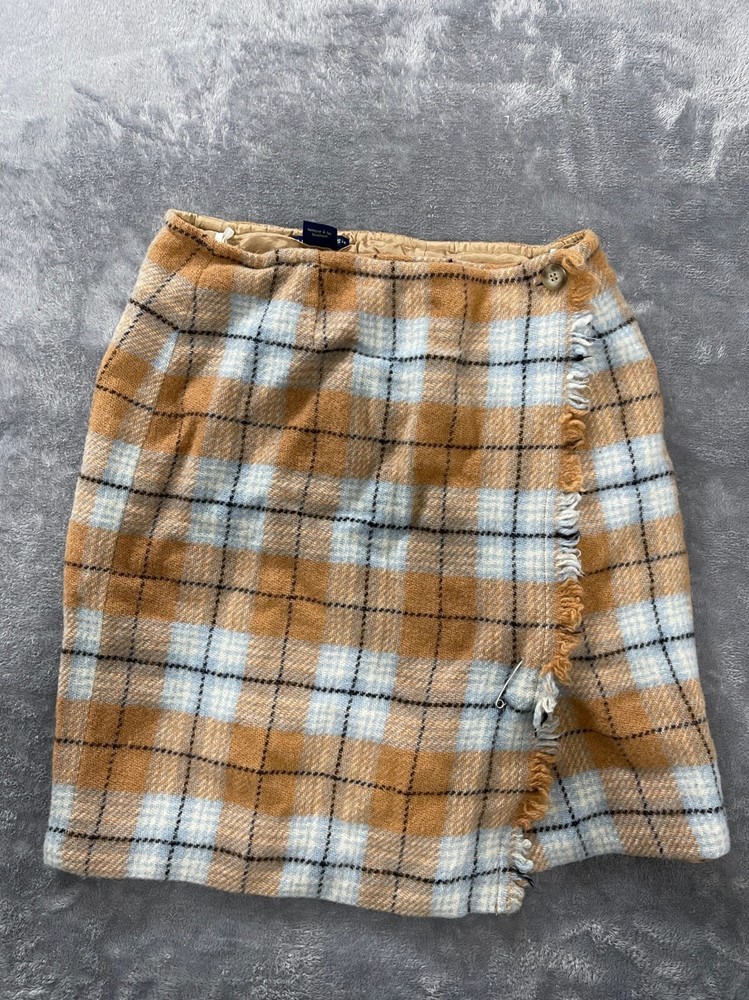 Anthropologie Beige Plaid Wool Wrap Skirt Women's Size 8 Clueless Style Short Casual