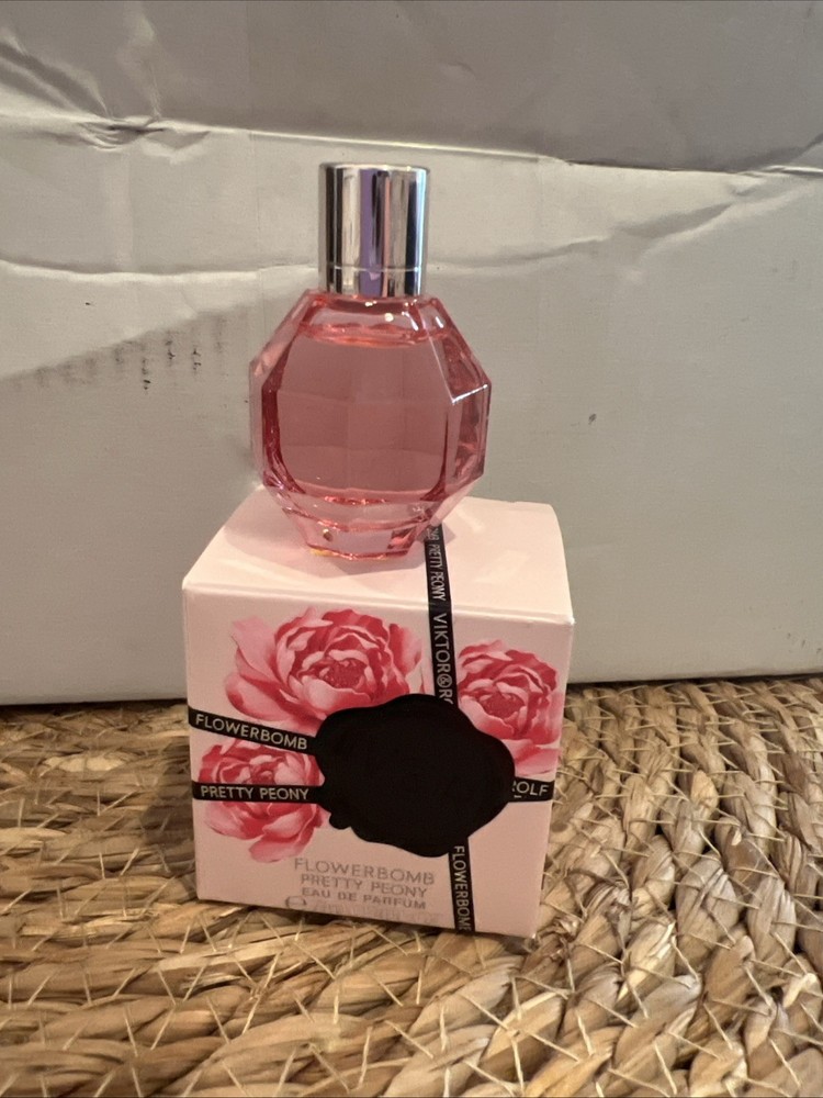 Flowerbomb Pretty Peony by Viktor & Rolf for Women 0.24oz Eau De Parfum Mini
