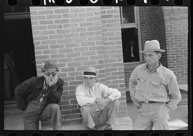 Men in front of courthouse,Abbeville,Louisiana,LA,Farm Security Admin,FSA 1