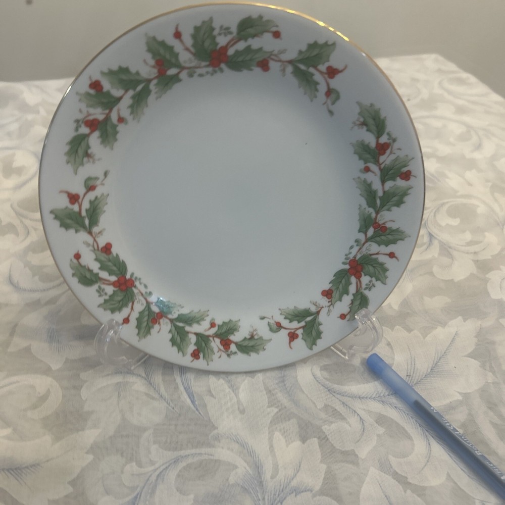 Vintage (Fine) China Pearl Noel Holly B/S Salad Plate 7.5