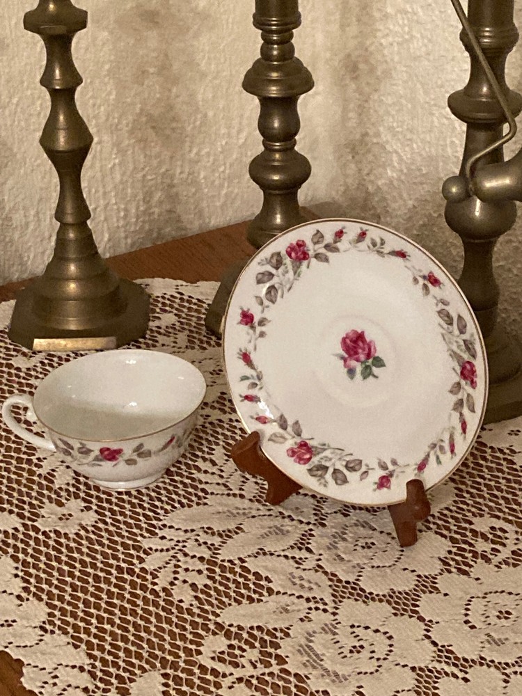 Made in Japan Moss Rose Diamond China Cup and Saucer Gold Trim