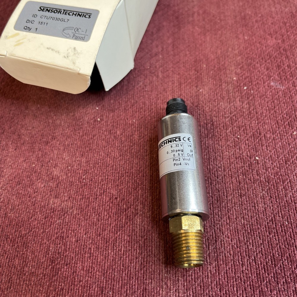 Sensor Technics CTU7030GL7 Differential Pressure Transmitter 0-30 PSI