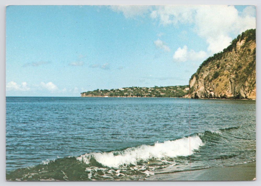 Beautiful Foxes Bay~Vue Pointe Hotel In Bkgd~White Capped Waves~Continental PC