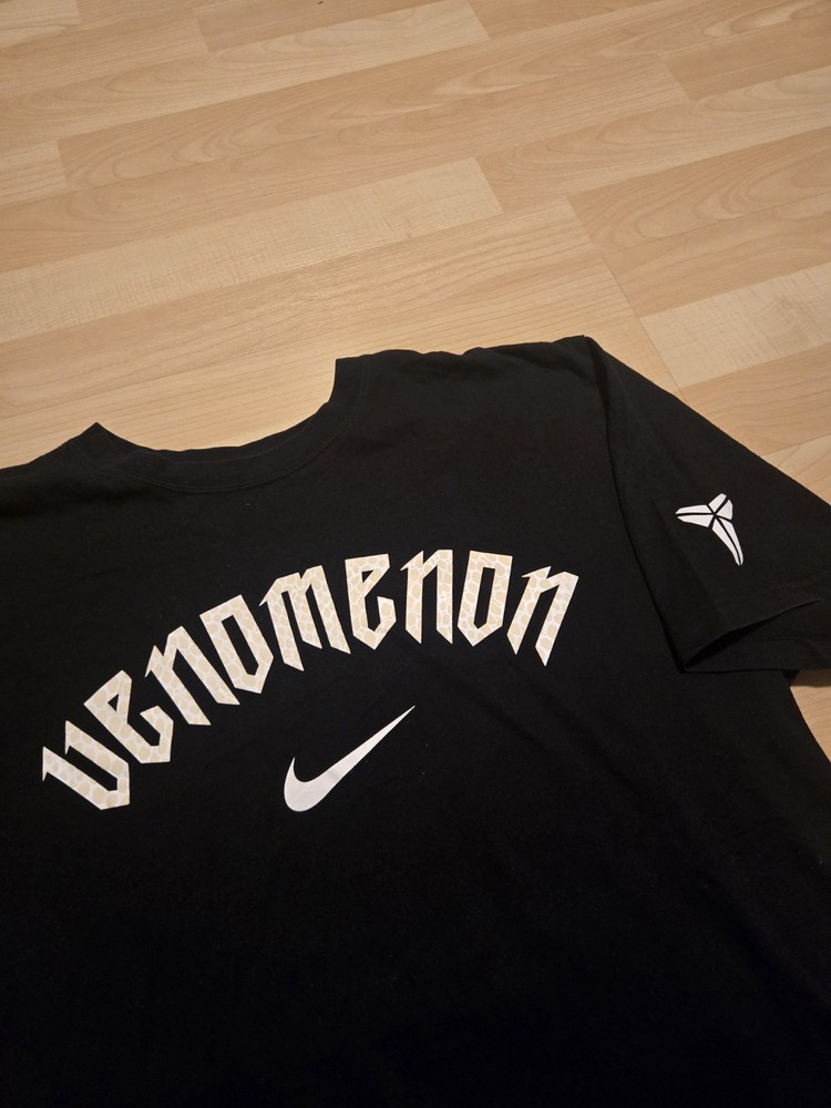 Nike Kobe Bryant Venomenon T-Shirt Mens Size Large Dri-Fit Black Mamba