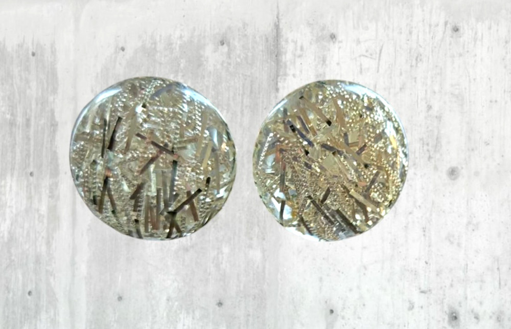 1950s Mid Century Silver Confetti Lucite Clip On Earrings Vintage Retro