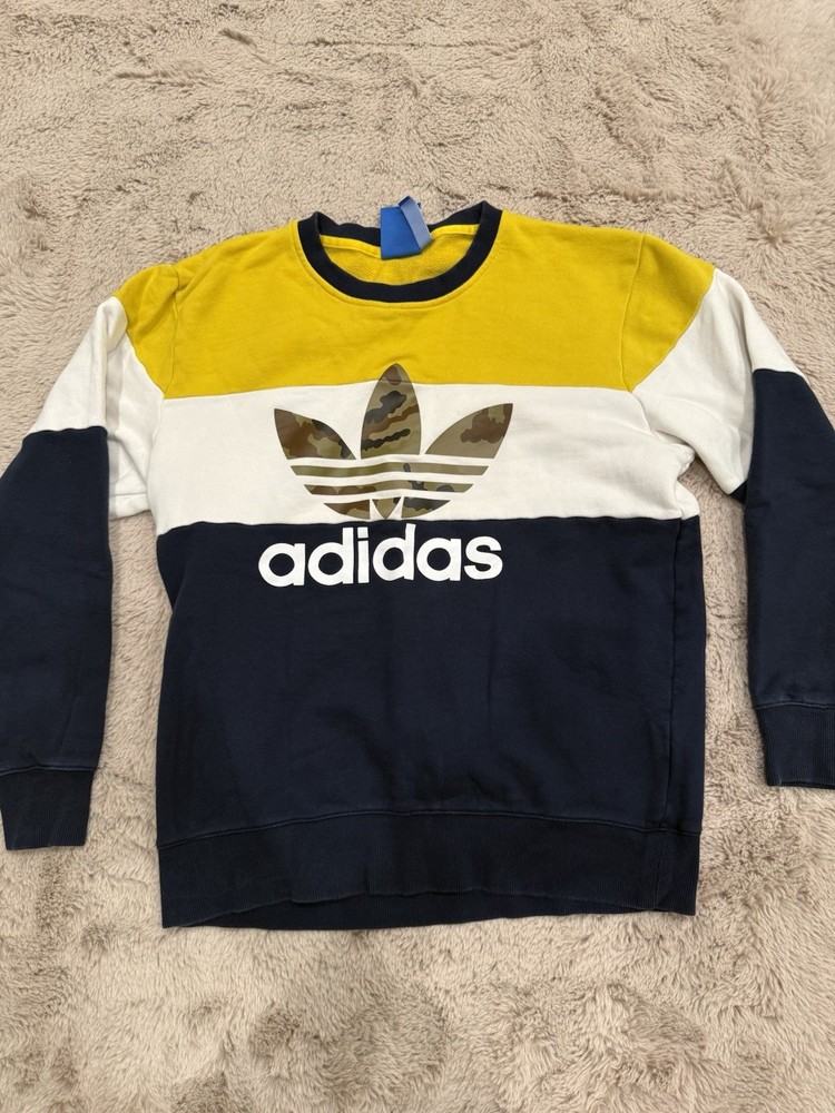 Men’s Size Small Vintage Adidas Long Sleeve T Shirt - Multicolor