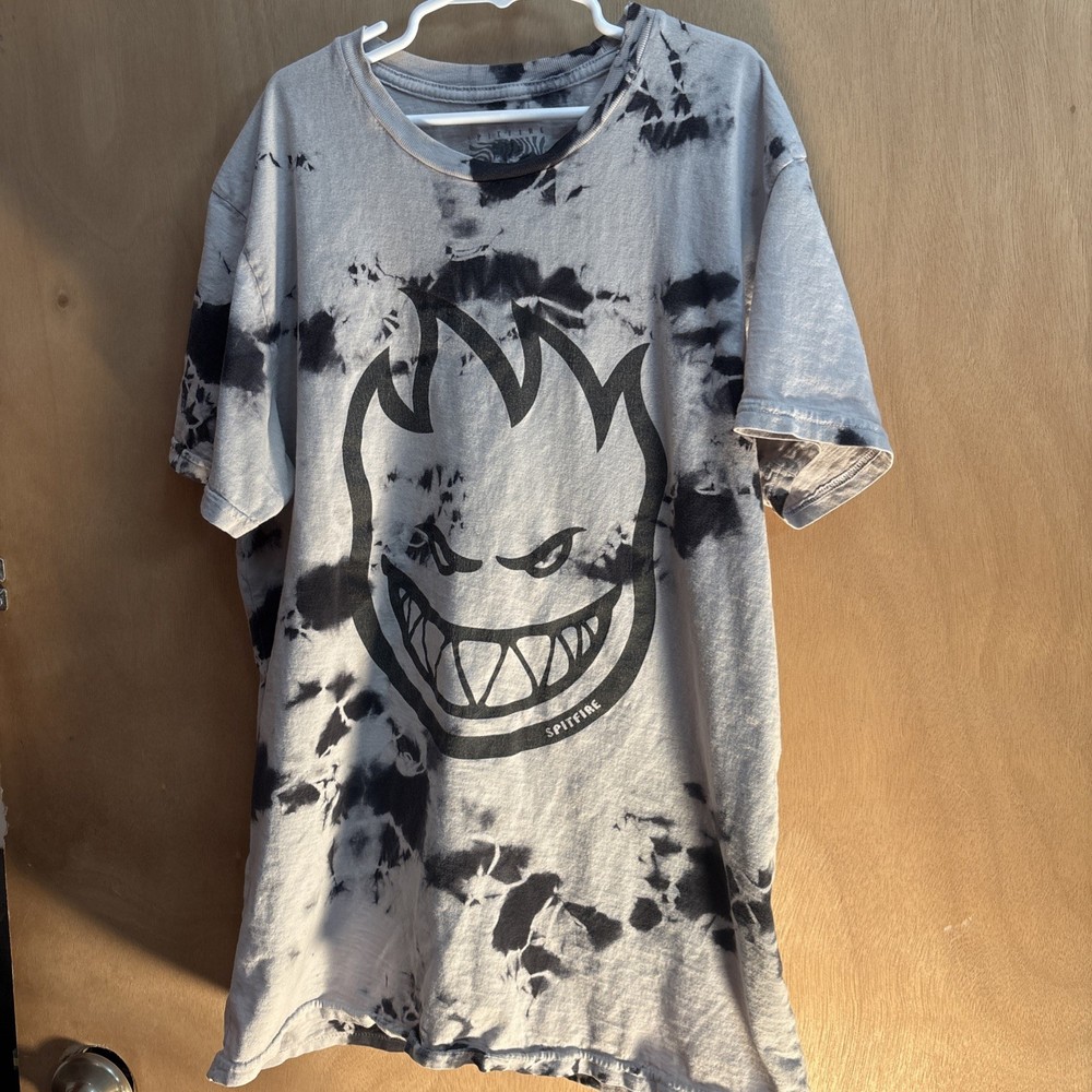 Spitfire Men’s T-Shirt Size Small Gray/Black Tye Dye Bighead Logo