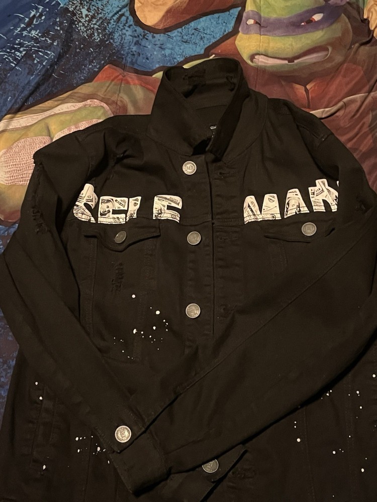 Custom men's tailored jacket size L for a perfect fit