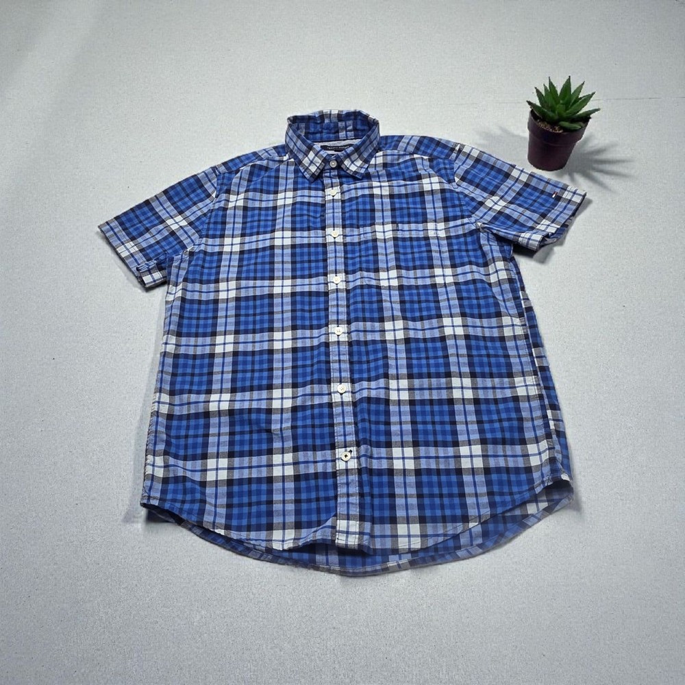 Tommy Hilfiger Men's Slim Fit Short Sleeve Plaid Button Down Shirt