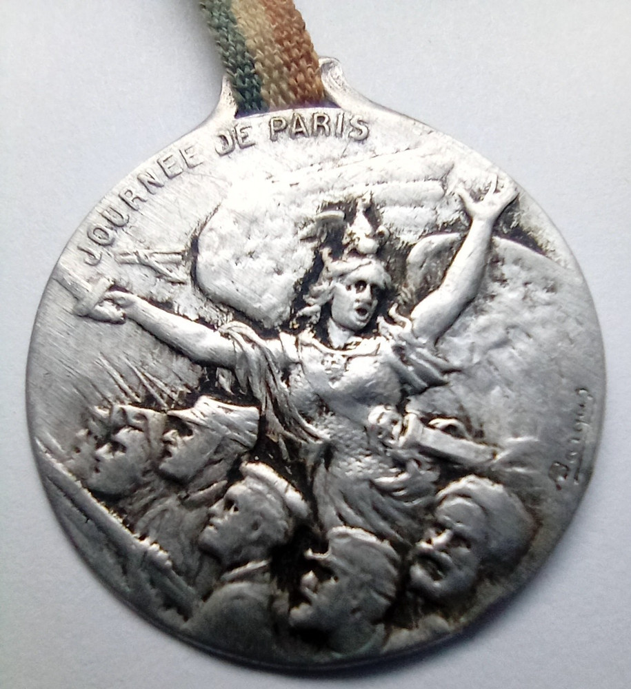 French Ww1  First World War Charity Journee Badge / Wwi Medal