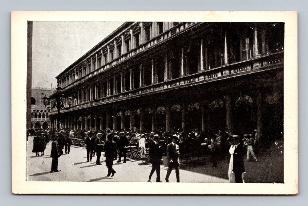 Italy- Venice Florian Cafe Standard Souvenir Old Postal Card Vintage Postcard