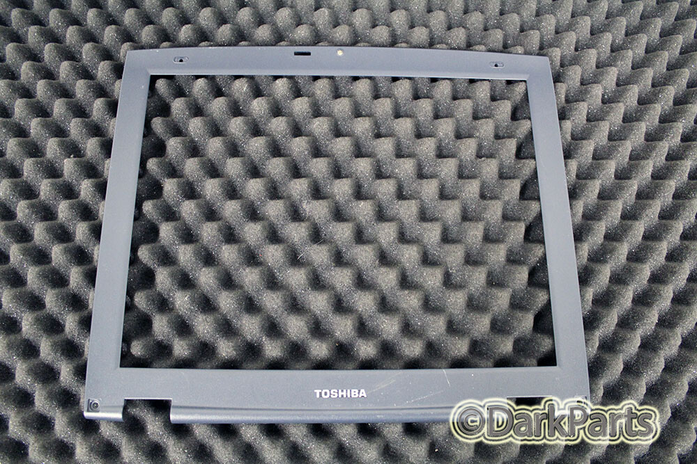 Toshiba Satellite 1800-254 Laptop LCD Screen Cover Bezel 13.3
