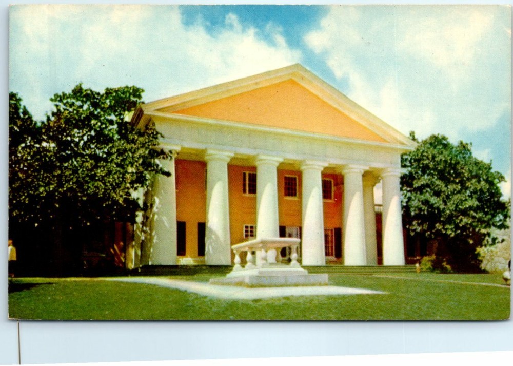 The Lee Mansion-Arlington Cemetery, Home of Robert E. Lee - Arlington, Virginia