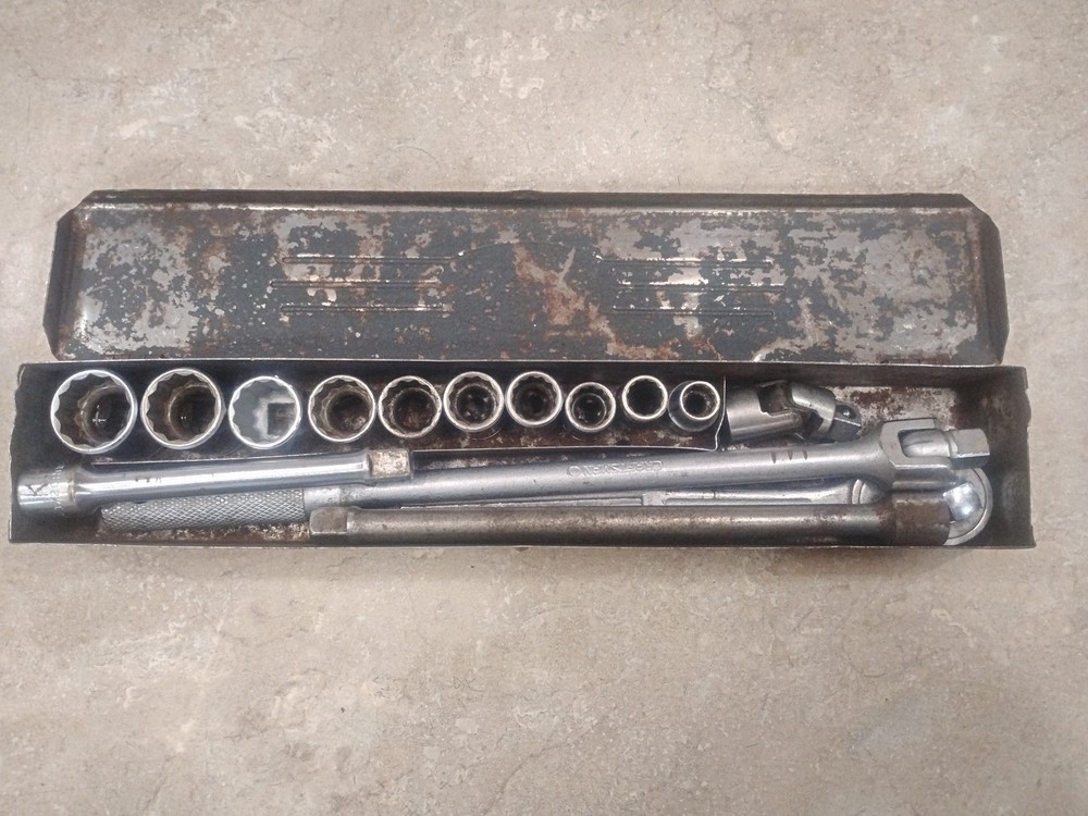 Vintage Craftsman (Most Circle U) 1/2