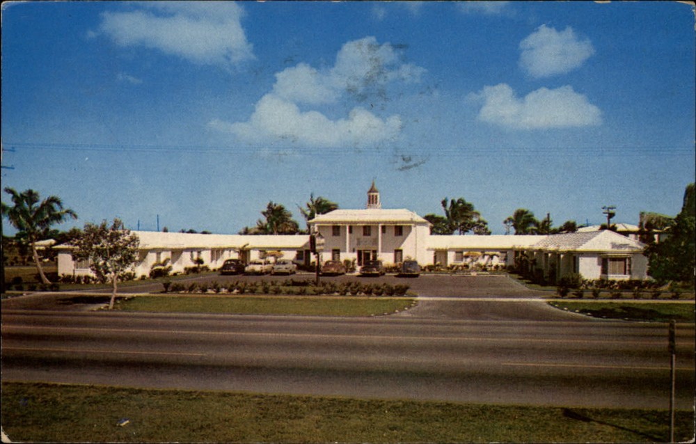 Mt Vernon Motor Lodges Jacksonville Daytona Palm Beach FL ~ 1950s cars  postcard