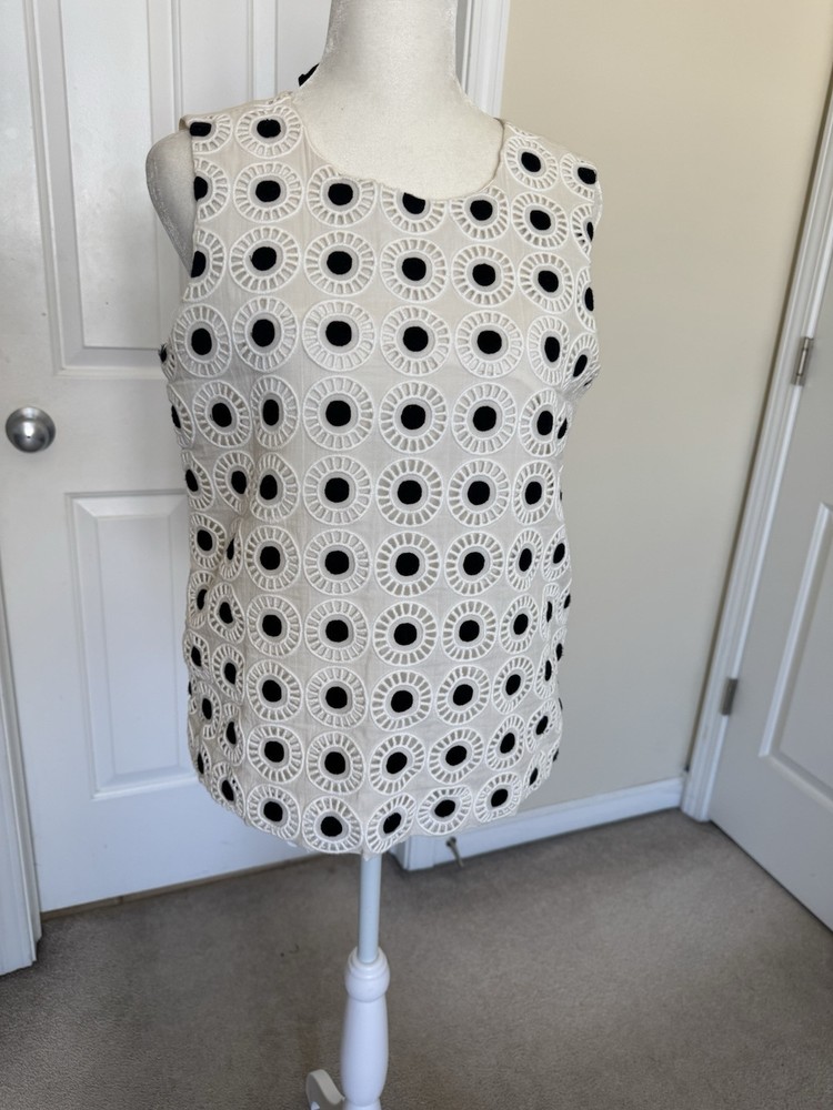 J.CREW Geometric Eyelet Top Blouse Sleeveless Ivory Black Size 2