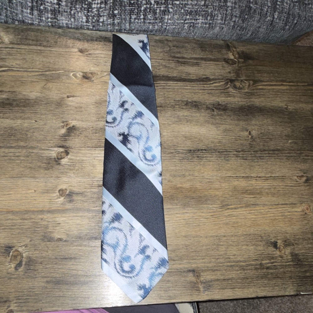 Vintage Levy's Nashville by Mr. John Polyester Men's Tie