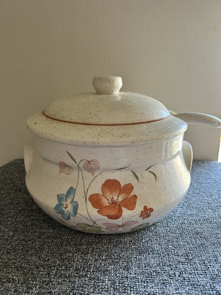 Treasure Craft Poppy Floral Speckled Blue Wildflower Vtg Soup Tureen Serving Pot